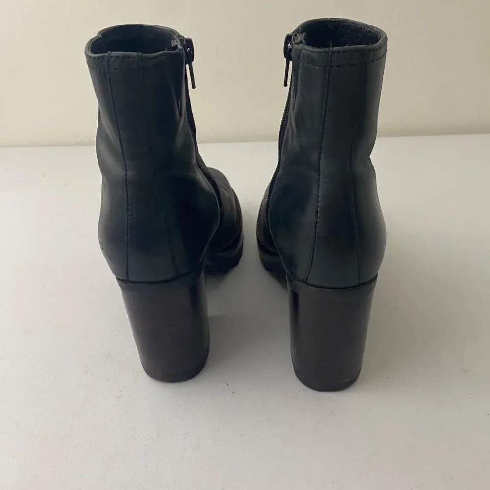 Jeffrey Campbell ◼️ jeffrey